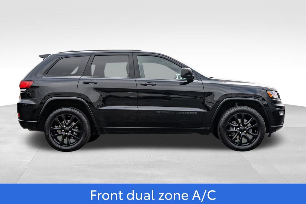Used 2022 Jeep Grand Cherokee Laredo X image 8