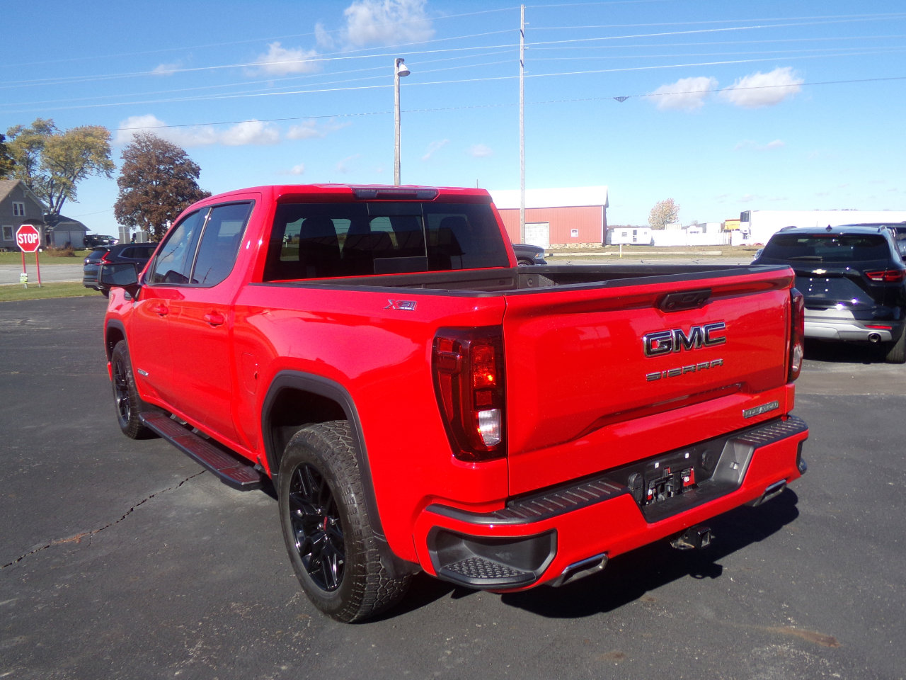Used 2023 GMC Sierra 1500 Elevation w/ Preferred Package image 3