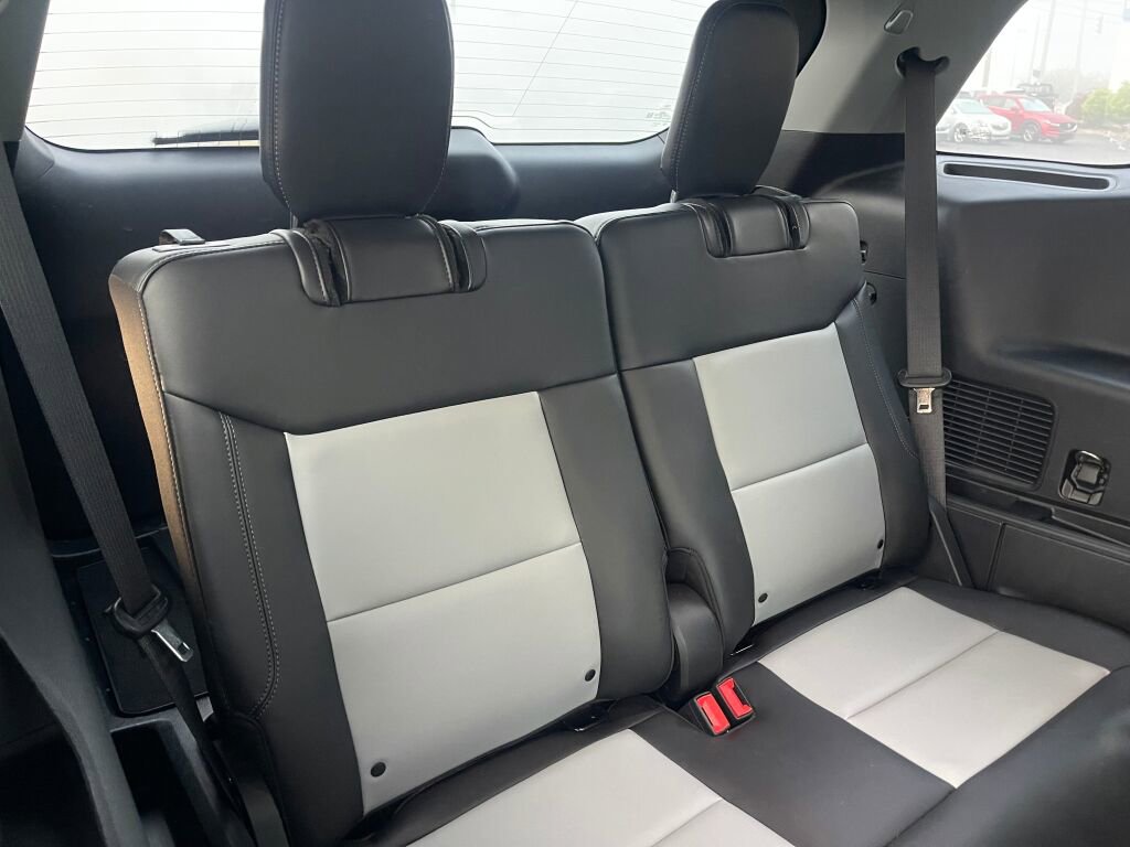 Used 2023 Ford Explorer XLT w/ Equipment Group 202A image 21