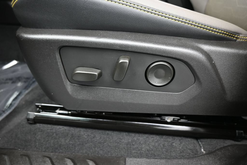 Used 2025 Chevrolet Colorado ZR2 AWD/4WD image 10