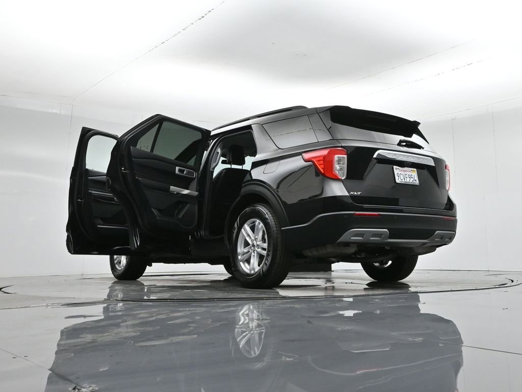 Certified 2022 Ford Explorer XLT w/ Equipment Group 202A image 49