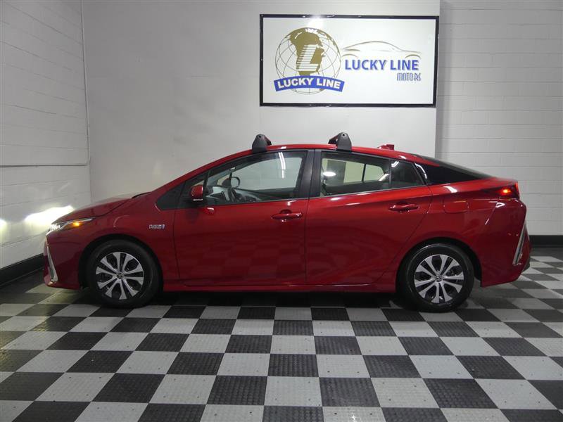 Used 2021 Toyota Prius Prime XLE image 7