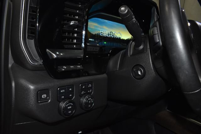 Used 2023 Chevrolet Silverado 1500 High Country w/ Technology Package image 26