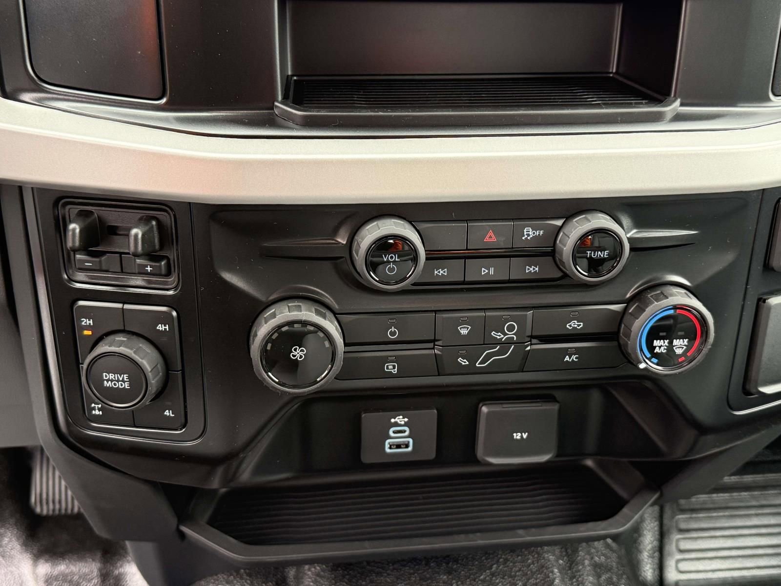 New 2026 Ford F250 XL image 15