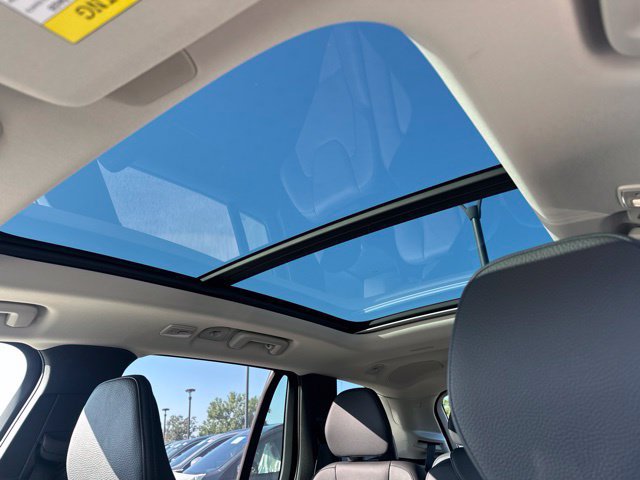 Certified 2024 Volvo XC90 T8 Plus w/ Protection Package Premier AWD/4WD image 19