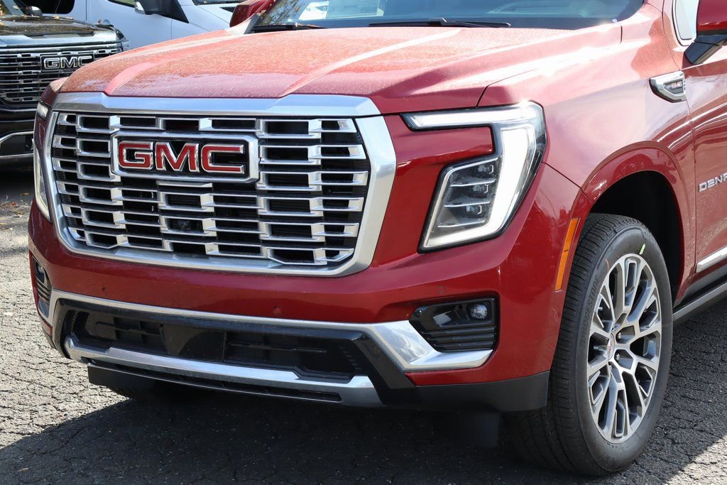 New 2026 GMC Yukon Denali w/ Denali Reserve Package RWD image 4
