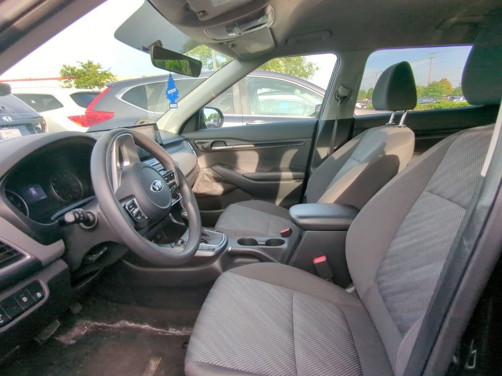 Used 2021 Kia Seltos LX AWD/4WD image 6