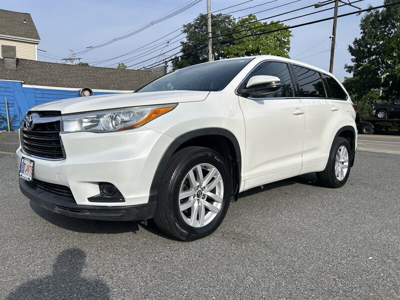 Used 2016 Toyota Highlander LE