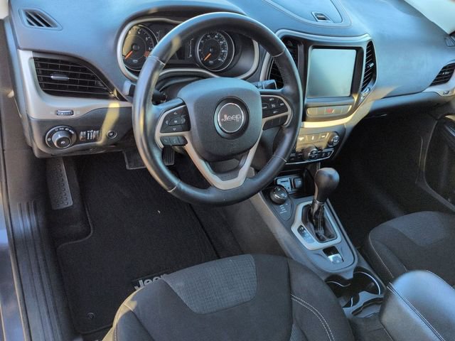 Used 2015 Jeep Cherokee Latitude w/ Comfort/Convenience Group image 11