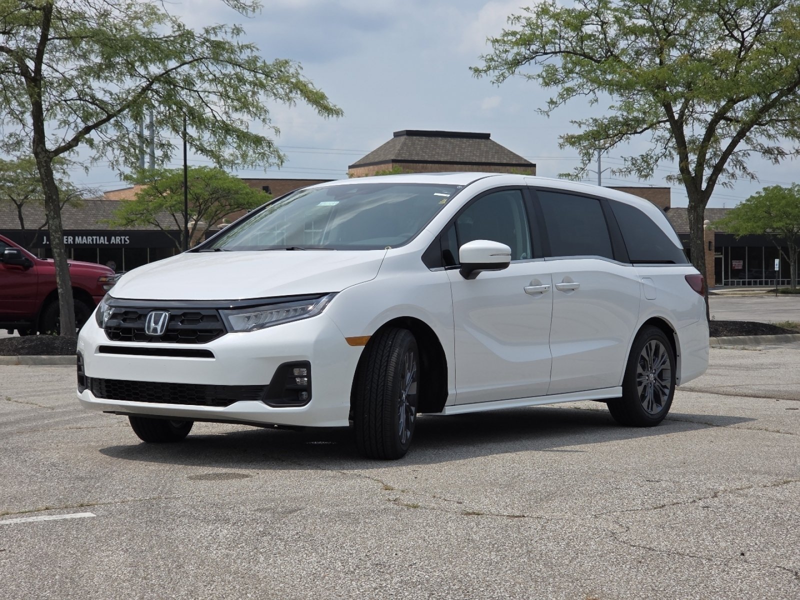 New 2026 Honda Odyssey Touring image 22
