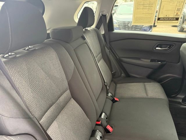 Certified 2024 Nissan Rogue SV FWD image 23