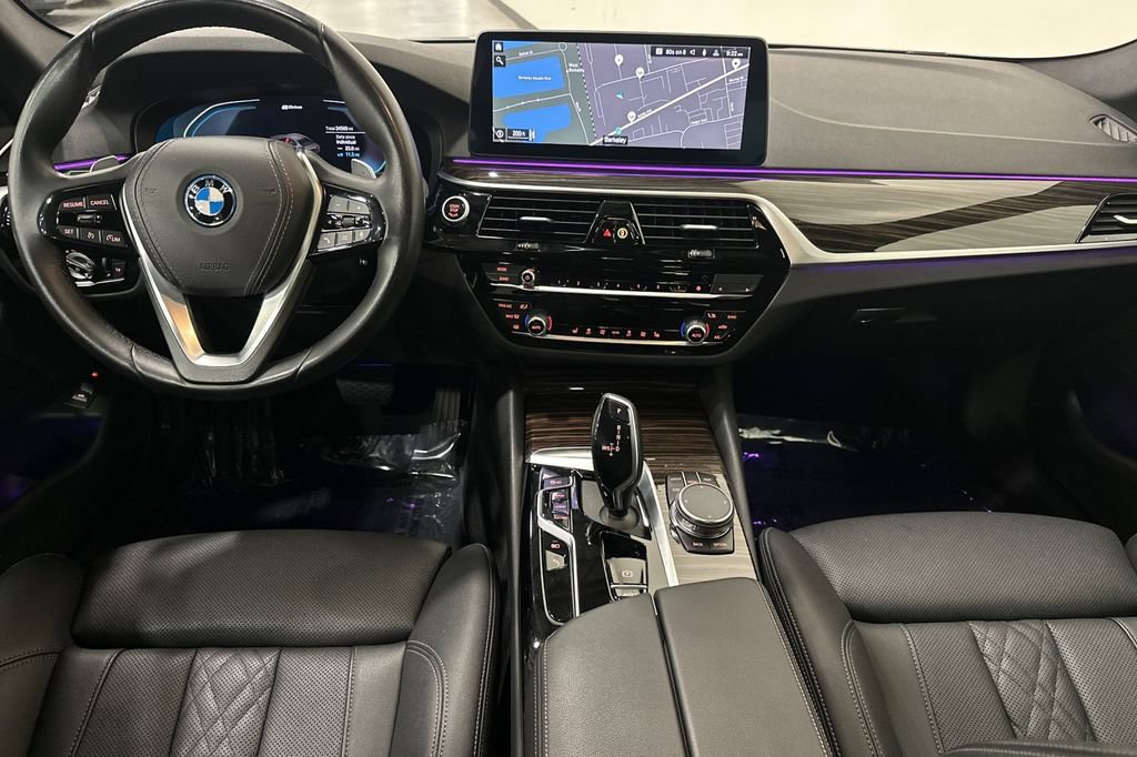 Used 2023 BMW 530e w/ Convenience Package RWD image 15
