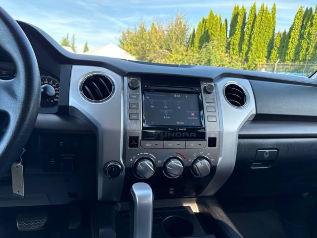 Used 2018 Toyota Tundra SR5 w/ SR5 Upgrade Package AWD/4WD image 21