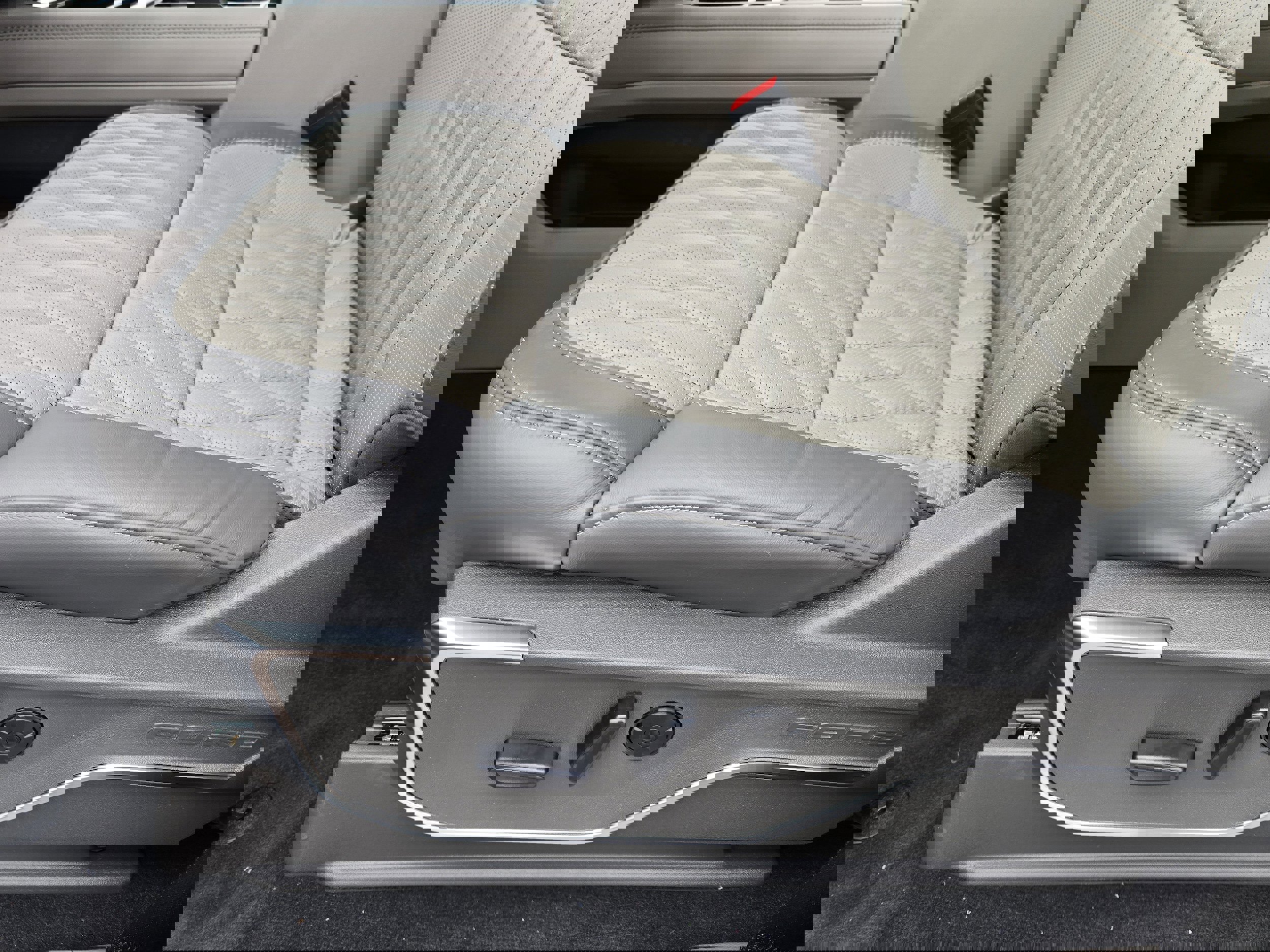 New 2026 Ford F350 Platinum w/ Platinum Plus Package image 25