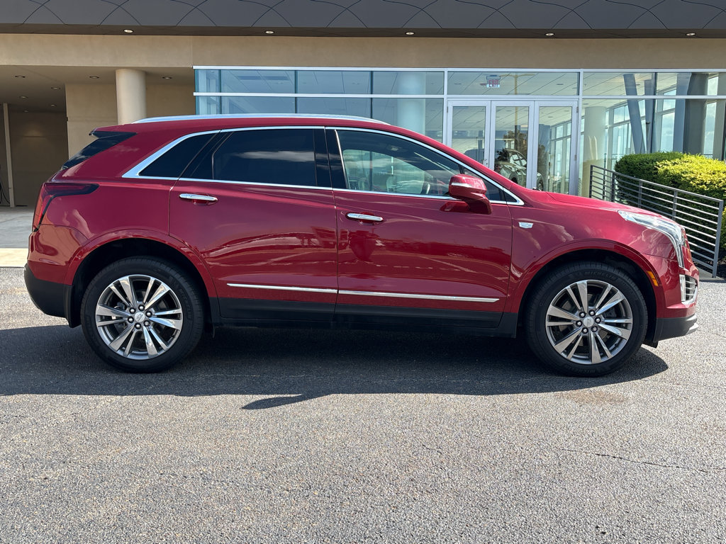 Used 2024 Cadillac XT5 Premium Luxury AWD/4WD image 4