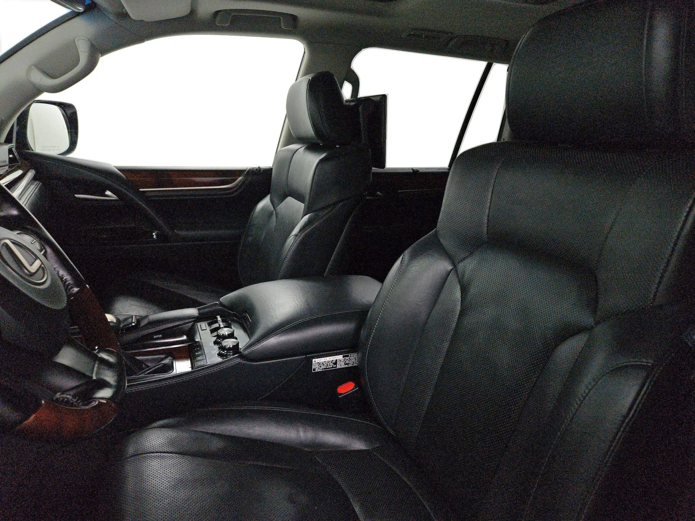 Used 2018 Lexus LX 570 4WD image 22