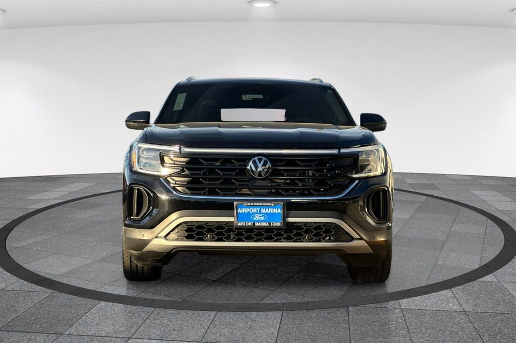 Used 2024 Volkswagen Atlas Cross Sport SE image 11