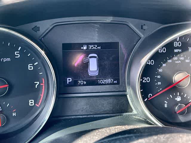 Used 2020 Kia Sedona LX image 19