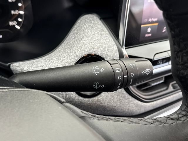 Used 2024 Jeep Compass Latitude image 18