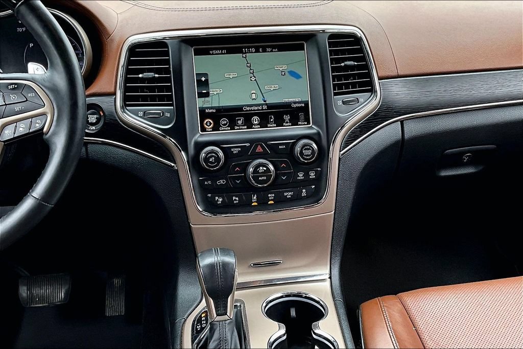 Used 2017 Jeep Grand Cherokee Summit w/ Platinum Appearance Package AWD/4WD image 9