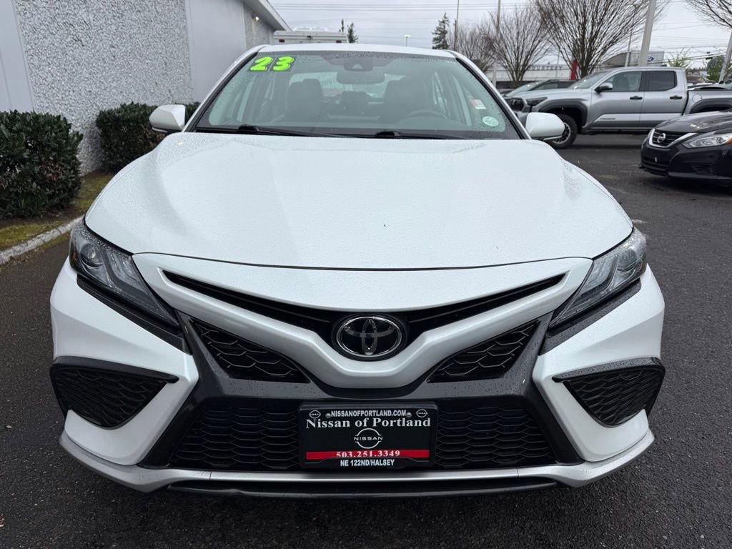 Used 2023 Toyota Camry XSE FWD image 4