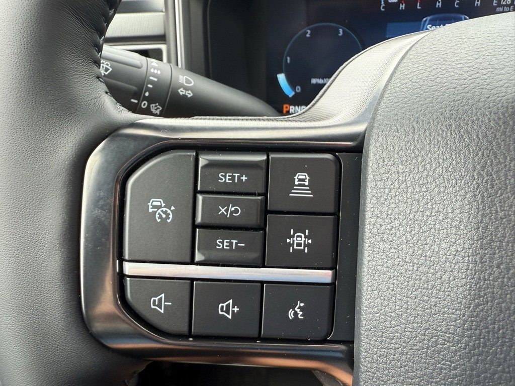 New 2025 Ford F350 Platinum w/ FX4 Off-Road Package image 26