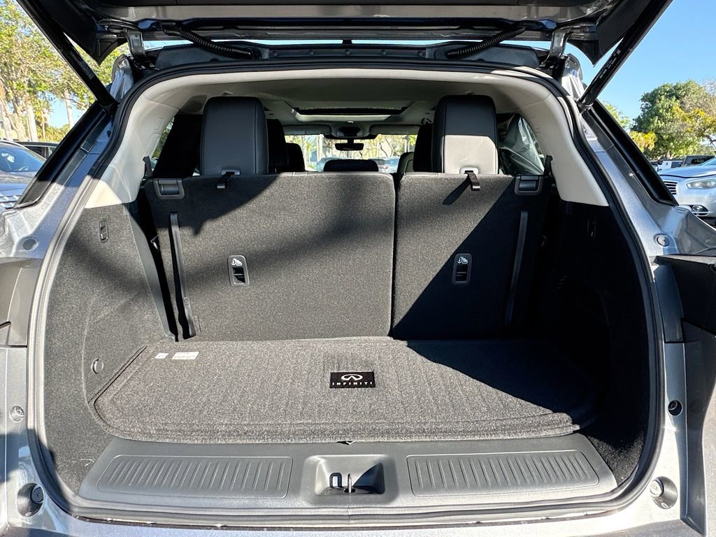 Certified 2026 INFINITI QX60 Luxe w/ Cargo Package FWD image 29
