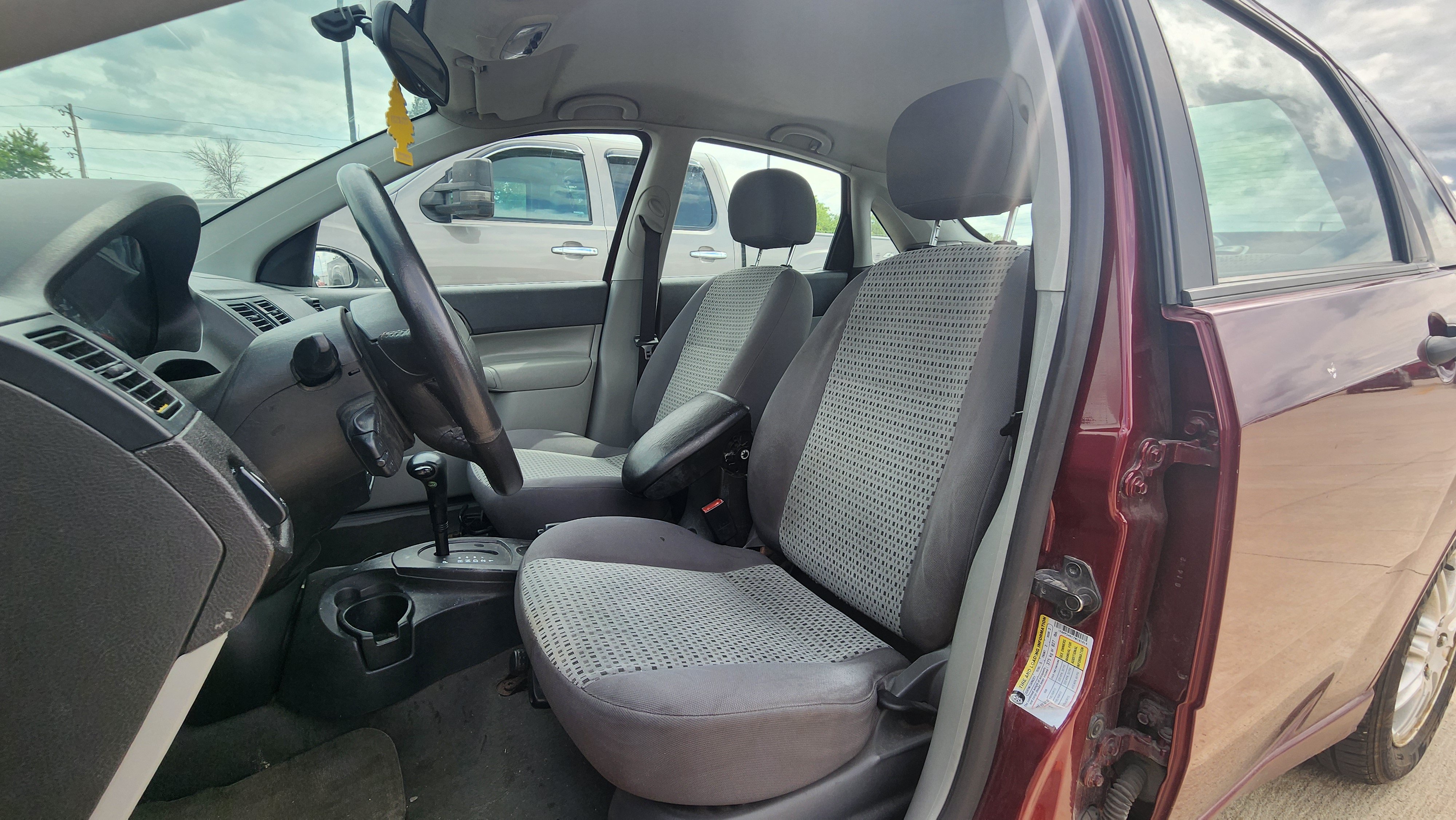 Used 2007 Ford Focus SES FWD image 6