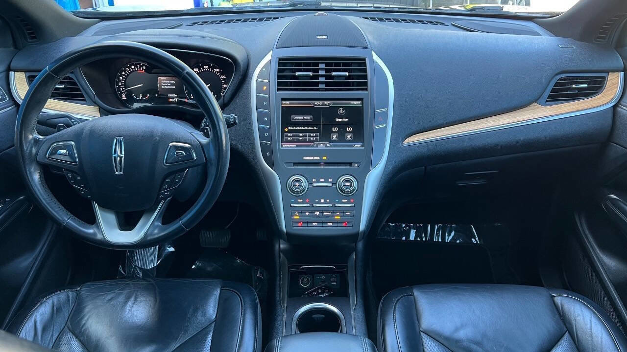 Used 2015 Lincoln MKC FWD w/ Equipment Group 101A Select image 9