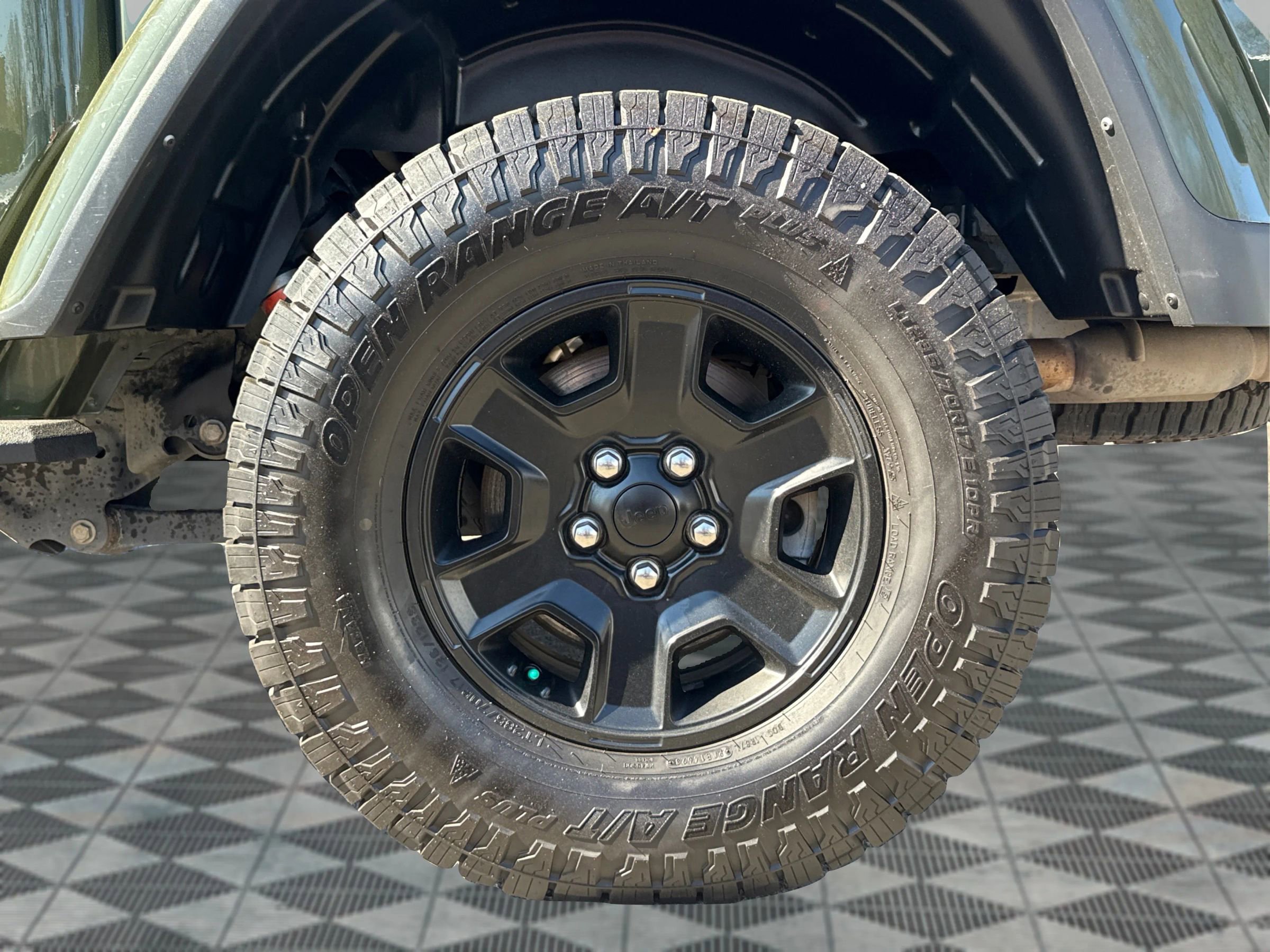 Used 2022 Jeep Gladiator Mojave w/ Cold Weather Group image 22