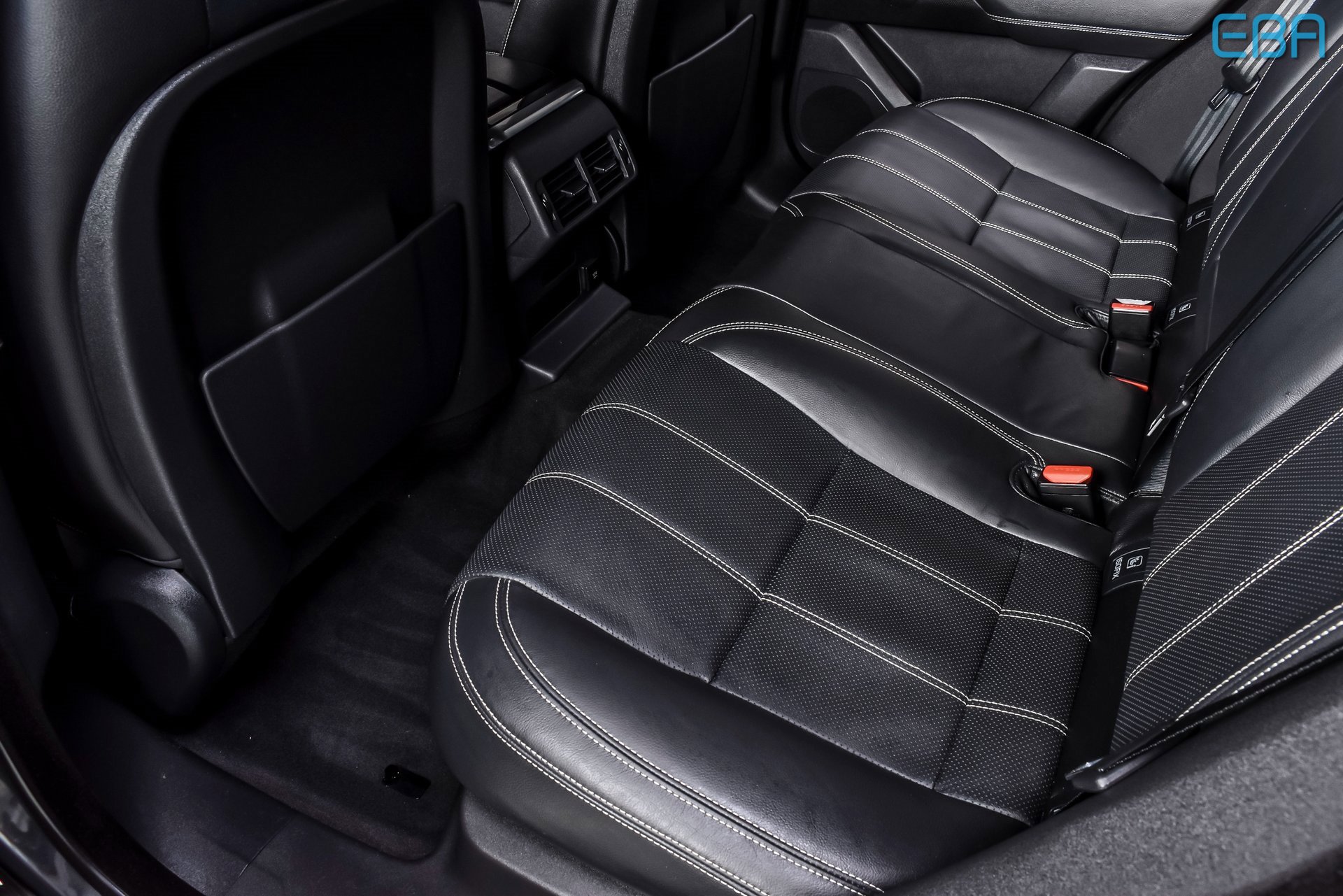 Used 2021 Land Rover Range Rover Velar R-Dynamic S image 20