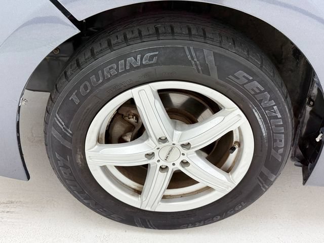 Used 2015 Toyota Corolla L FWD image 7
