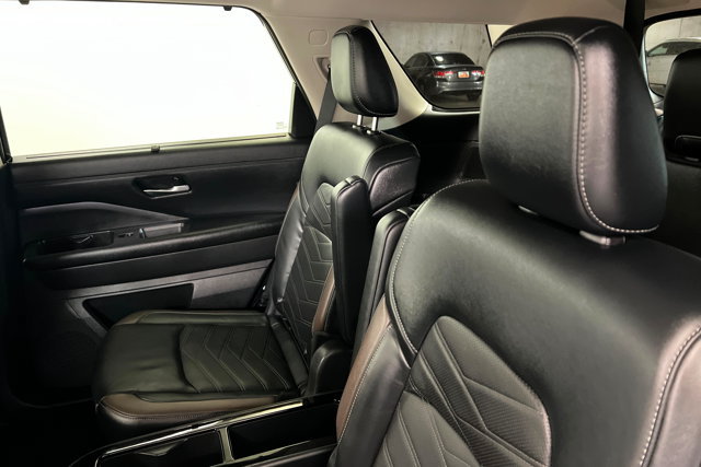 Certified 2023 Nissan Pathfinder Platinum FWD image 20