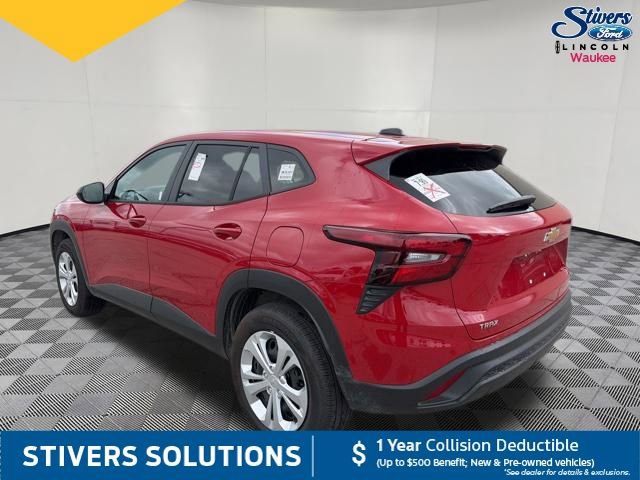 Used 2026 Chevrolet Trax LS FWD image 11