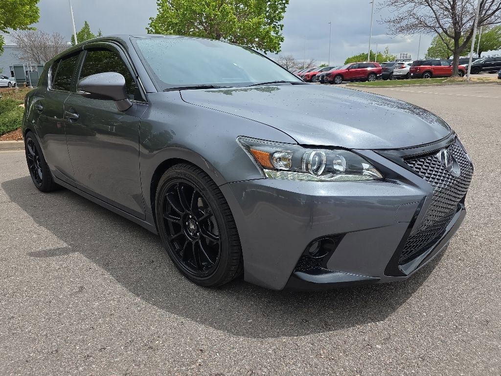 Used 2017 Lexus CT 200h FWD image 8