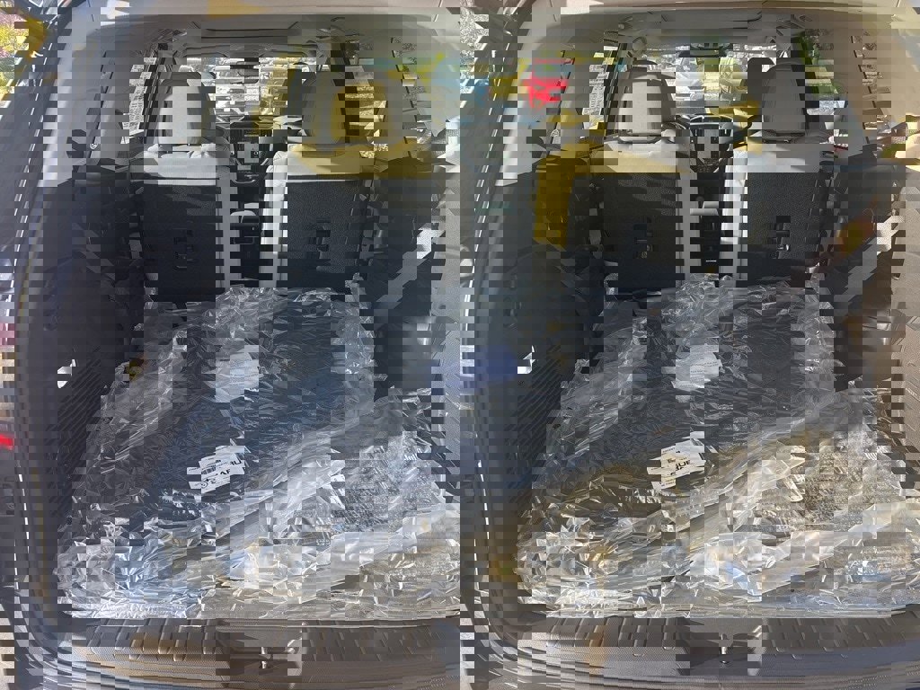 New 2025 Subaru Ascent Limited image 11