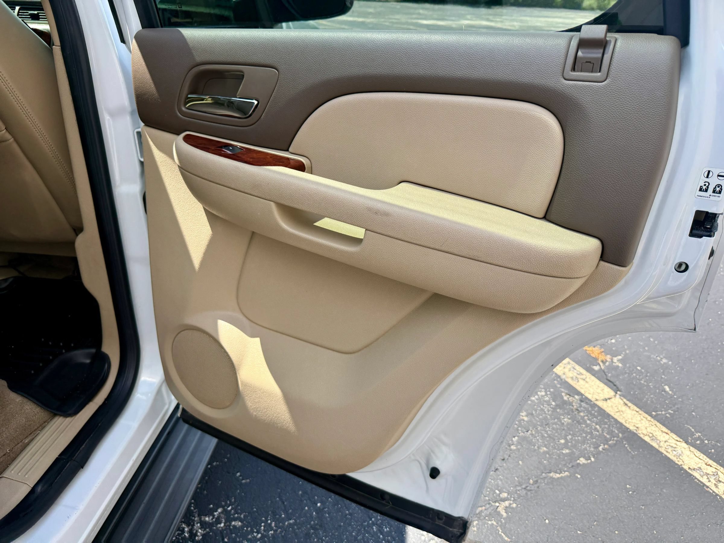 Used 2010 Chevrolet Tahoe LT AWD/4WD image 22