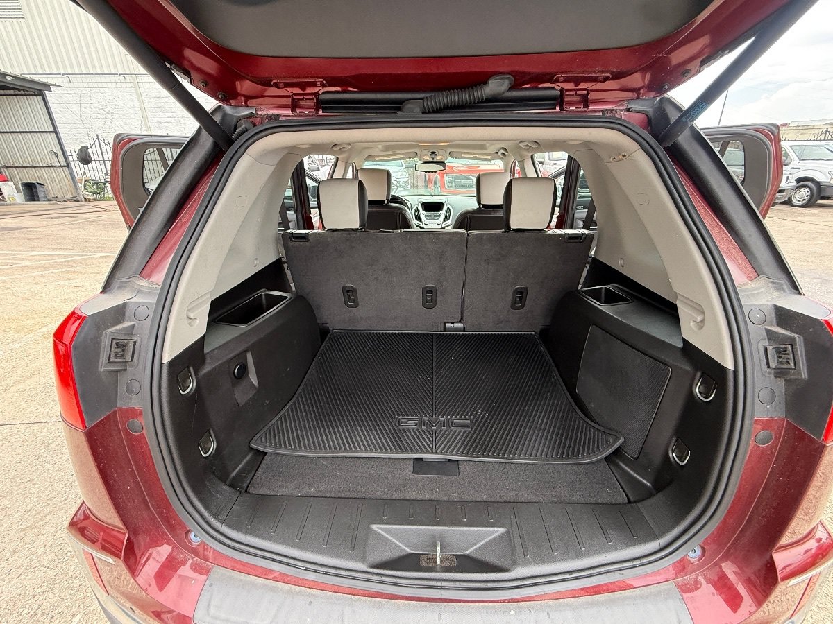 Used 2016 GMC Terrain SLT w/ Open Road Package FWD image 19