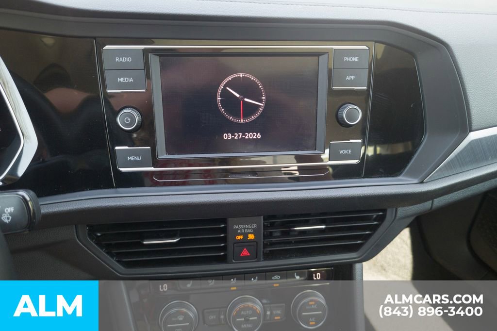 Used 2024 Volkswagen Jetta SE image 24