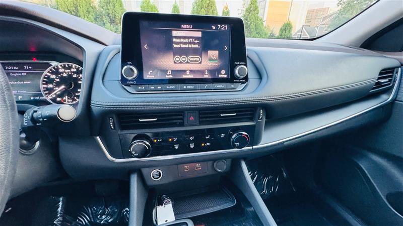 Used 2021 Nissan Rogue S FWD image 36