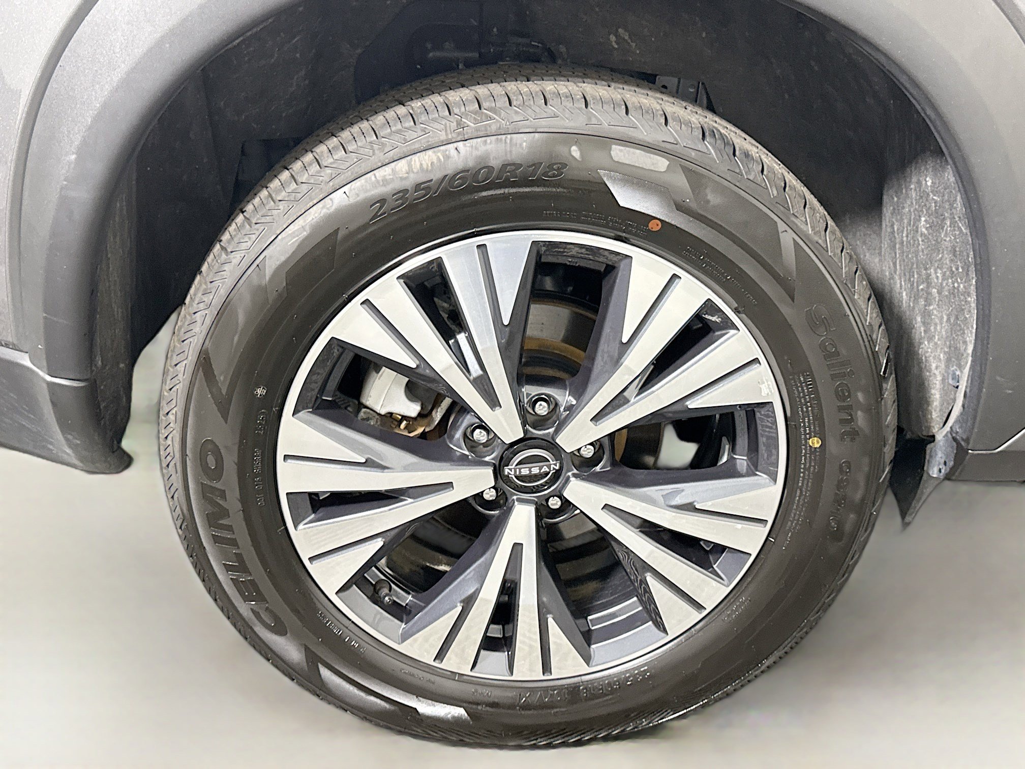 Used 2023 Nissan Rogue SV image 33