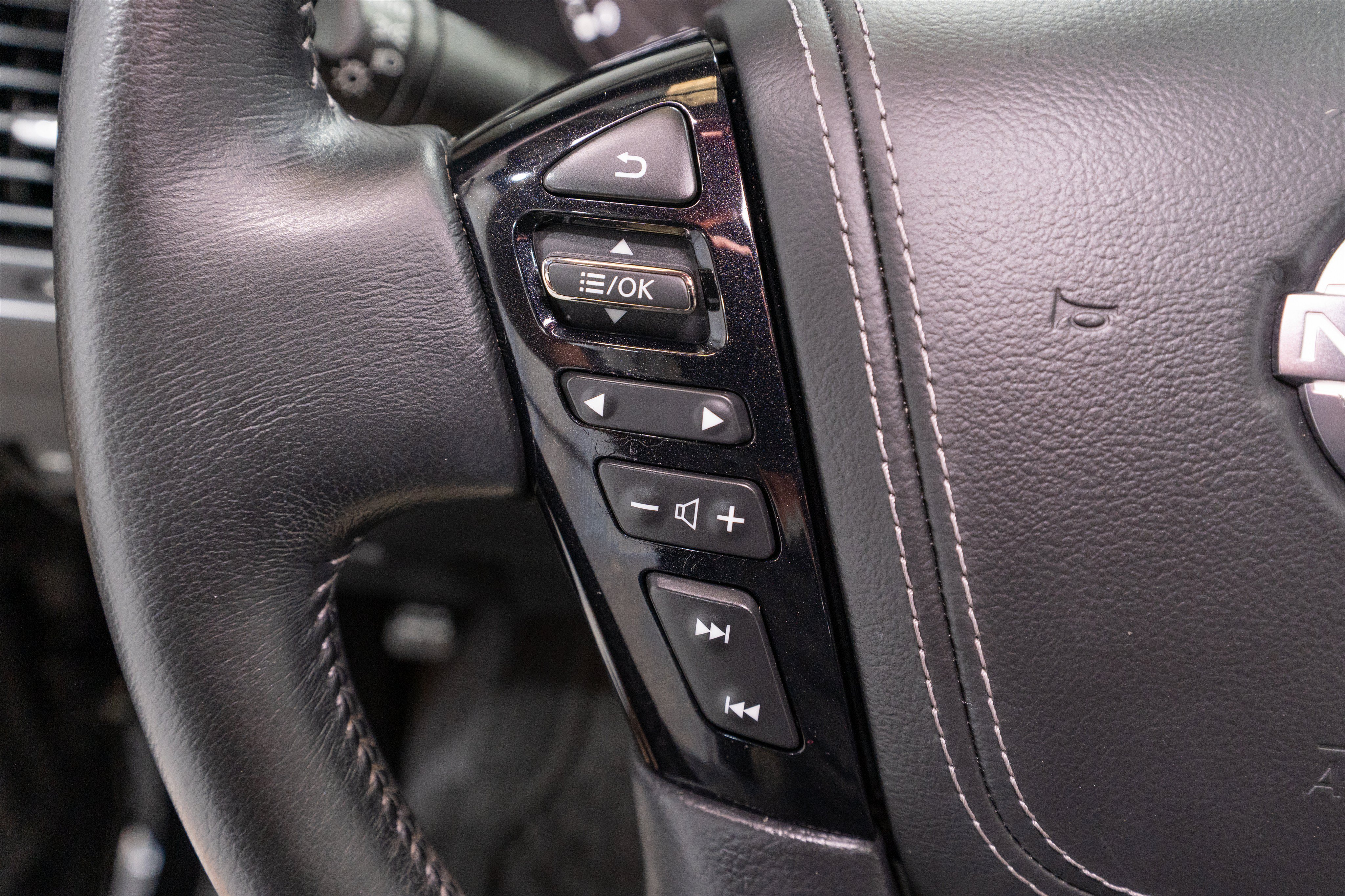 Used 2022 Nissan Armada Platinum RWD image 30