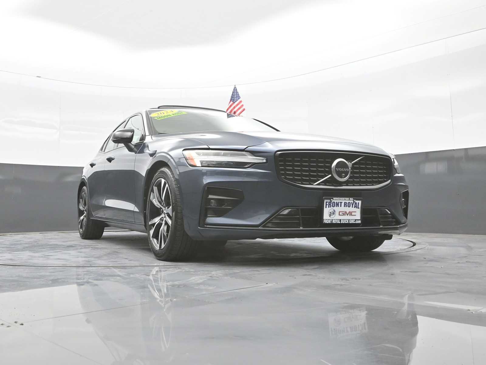 Used 2024 Volvo S60 B5 Plus AWD/4WD image 37