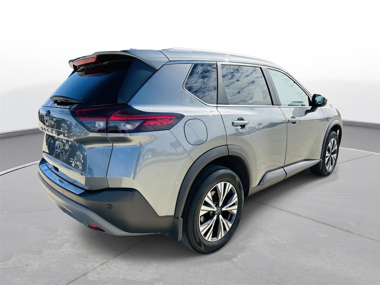 Used 2023 Nissan Rogue SV w/ SV Premium B Package image 38