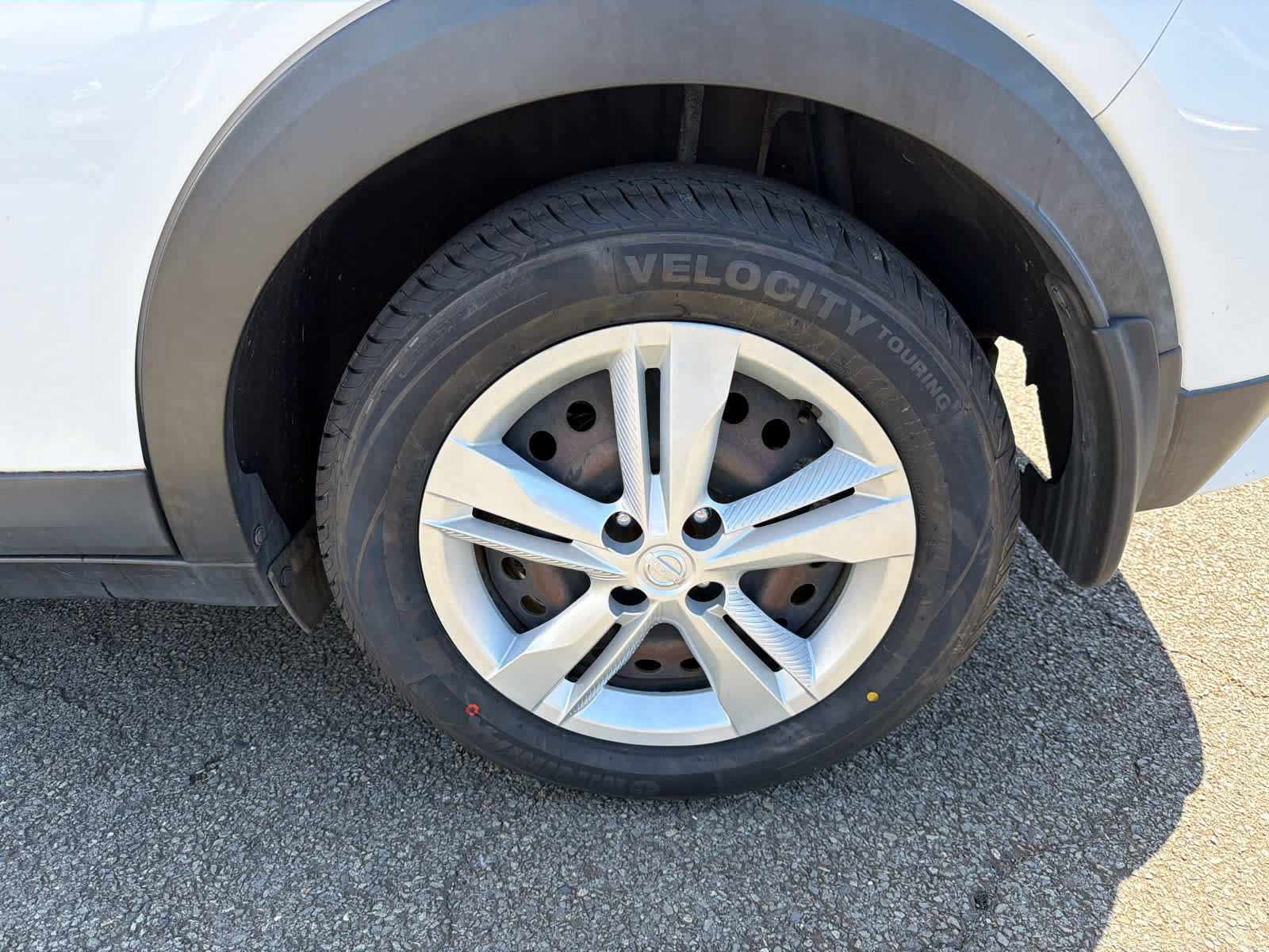 Used 2022 Nissan Kicks S image 5