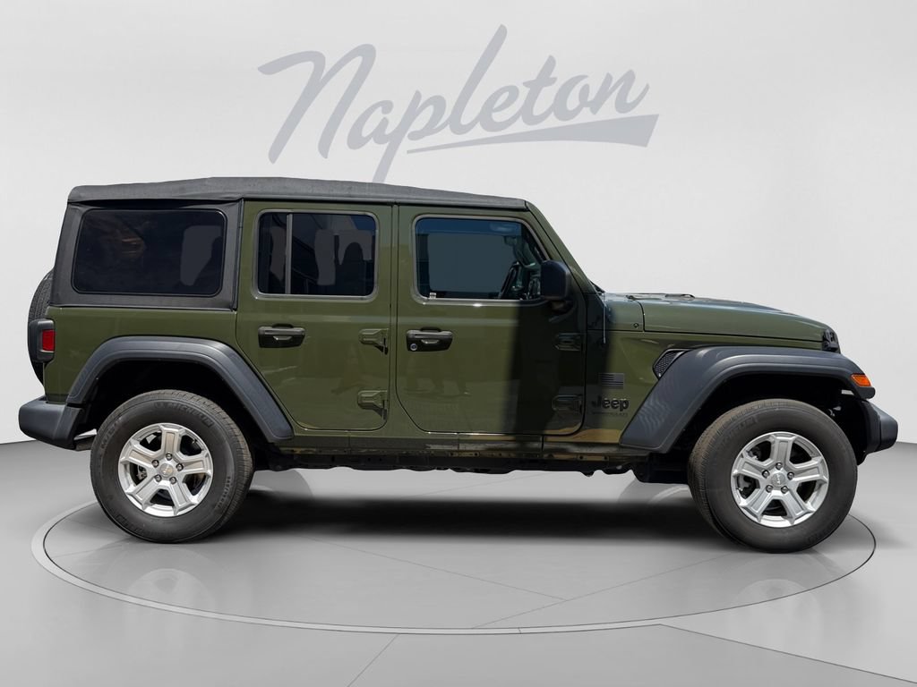 Used 2022 Jeep Wrangler Unlimited Sport AWD/4WD image 7