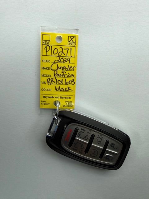Used 2024 Chrysler Pacifica Limited image 41