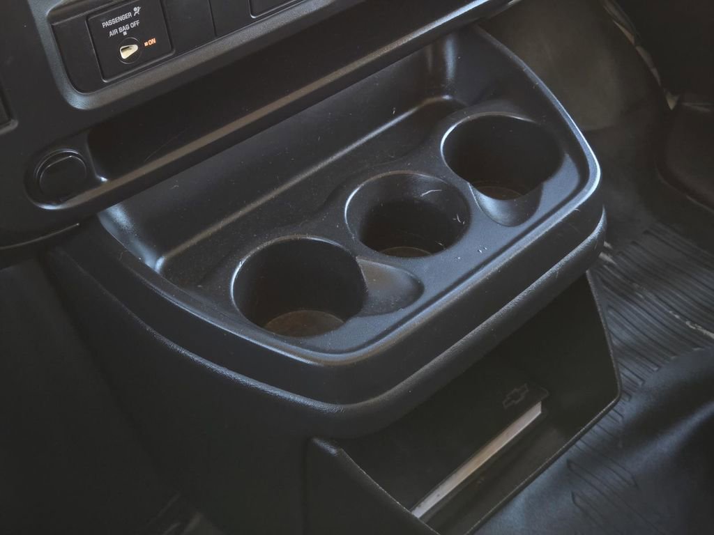 Used 2006 Chevrolet Express 3500 image 23