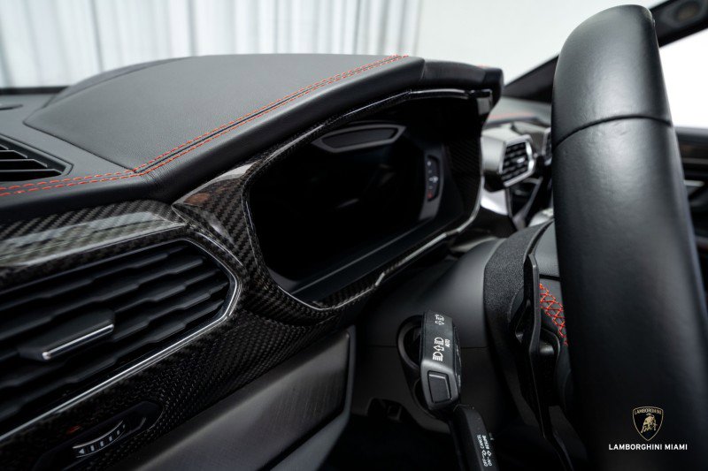 Used 2023 Lamborghini Urus S image 30