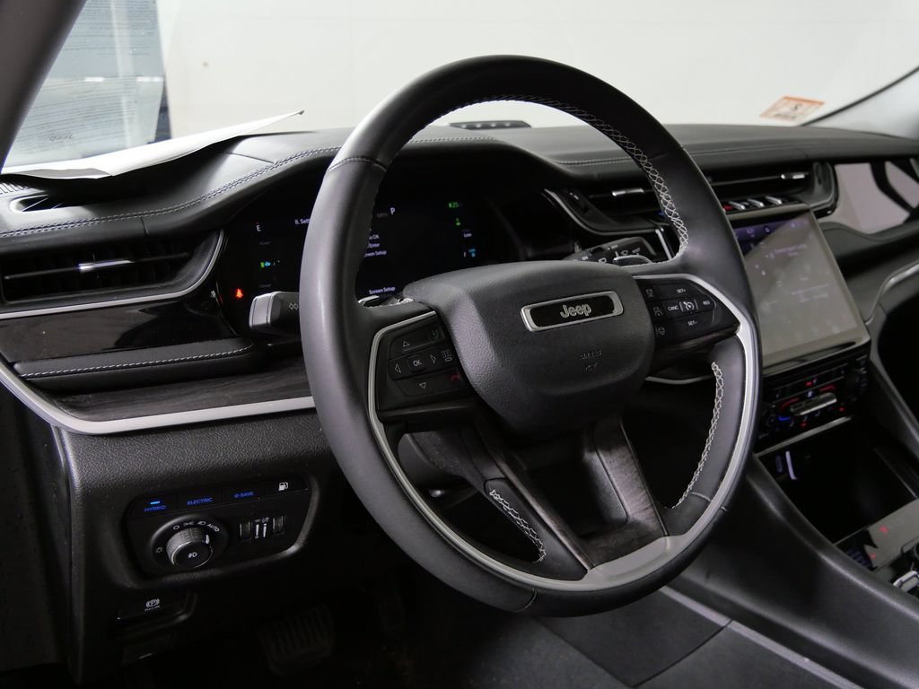 Used 2022 Jeep Grand Cherokee Limited 4xe AWD/4WD image 15